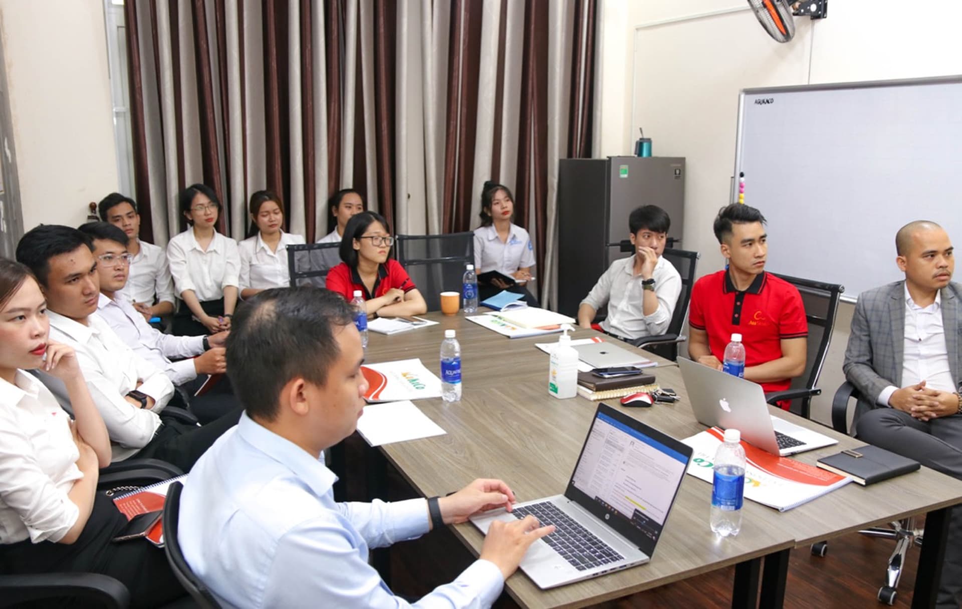 Ứng dụng AI trong quản lý vận hành bất động sản tại AGU Group